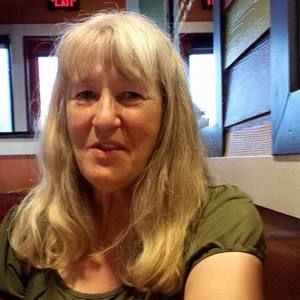 Meet your Posher, Deborah